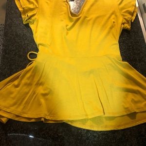 Mustard colour top
